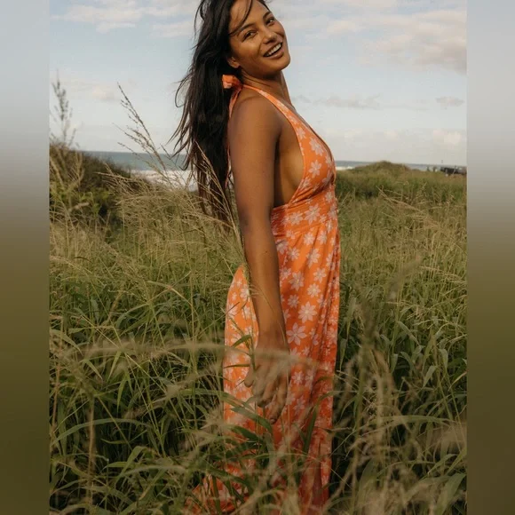 Billabong x Wrangler Halter Dress - Picture 4 of 11